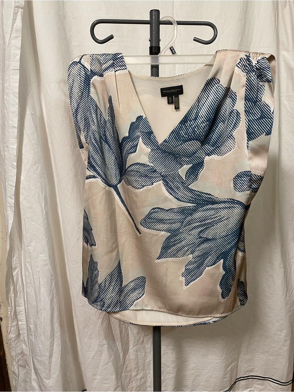Donna Karan Blue and Cream Floral V-Neck Camisole